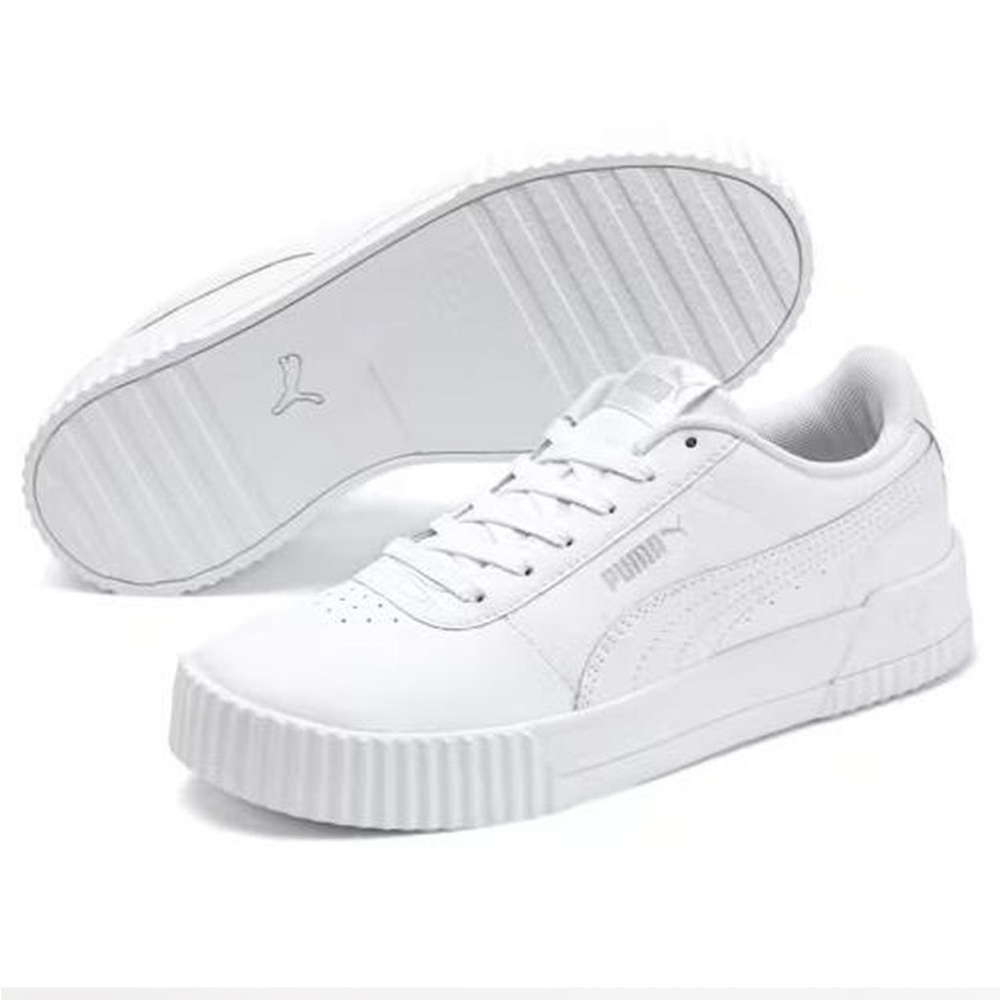 Puma Carina Leather Women's Sneakers size 8, slightly used
